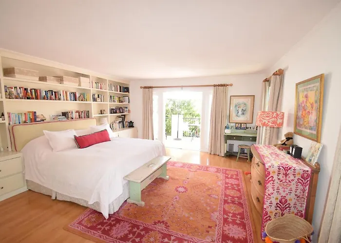 Beverly Hills Celebrity Home