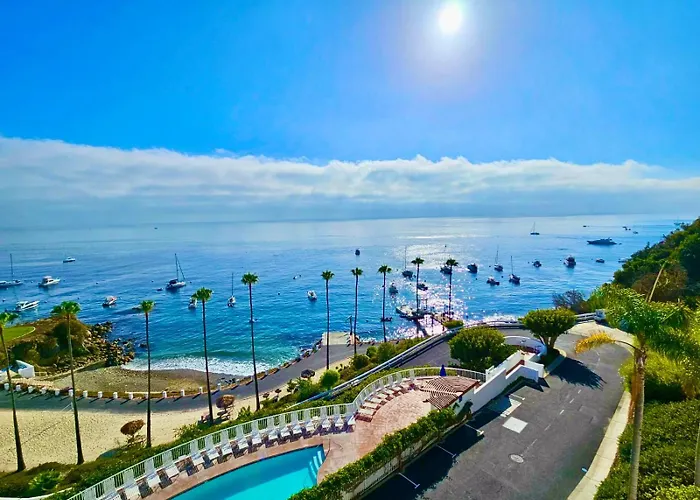 Hillside Avalon Escape W Pool & Panoramic Views